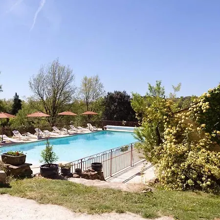 Cosy A Avec Piscine Partagee Chalet